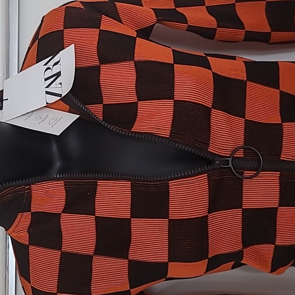 Zara Stretch Knit Top - Picture 5 of 8